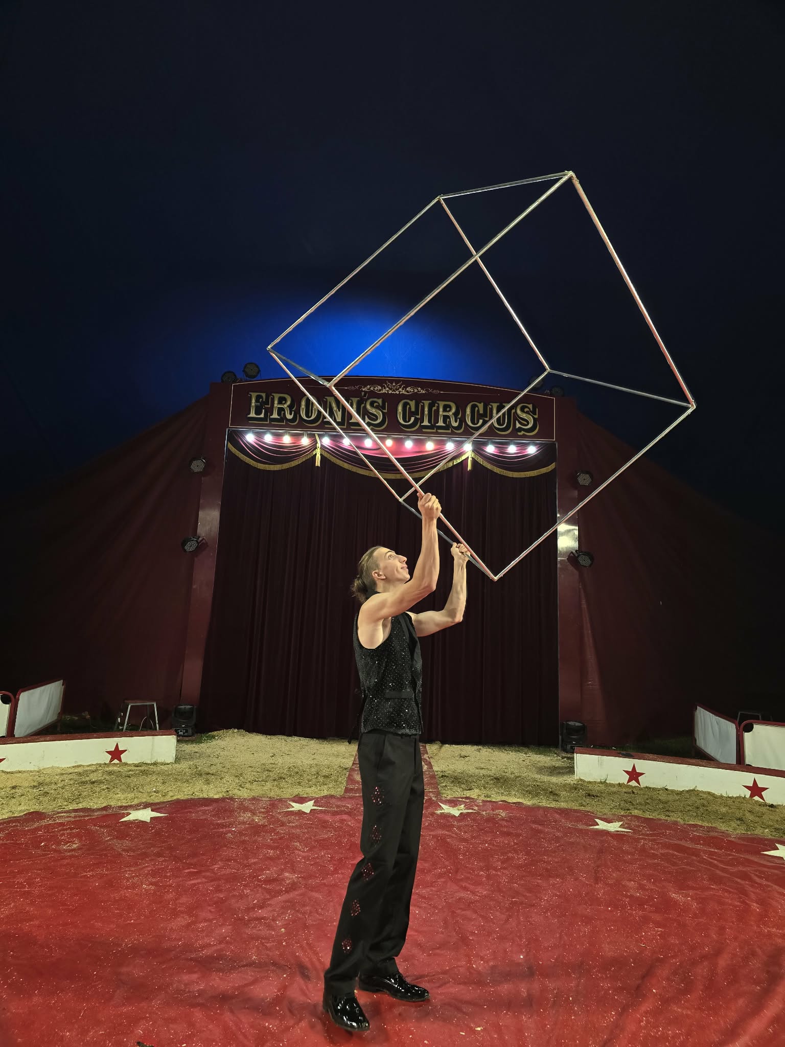 Juggling Clubs from Instagram